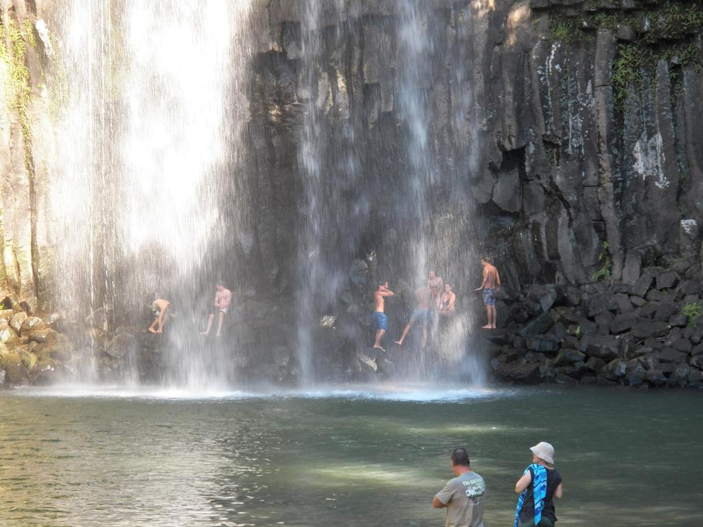 Lake Eacham Tourist Park & Cabins Luaran gambar
