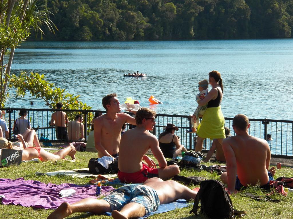 Lake Eacham Tourist Park & Cabins Luaran gambar