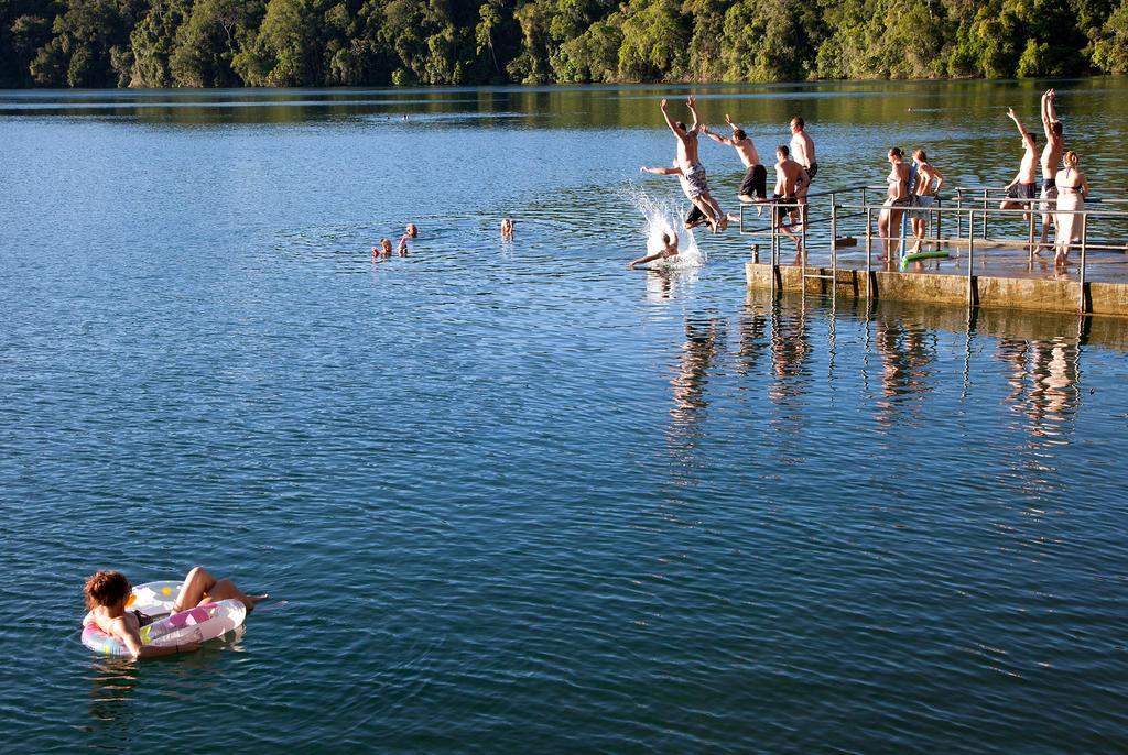 Lake Eacham Tourist Park & Cabins Luaran gambar
