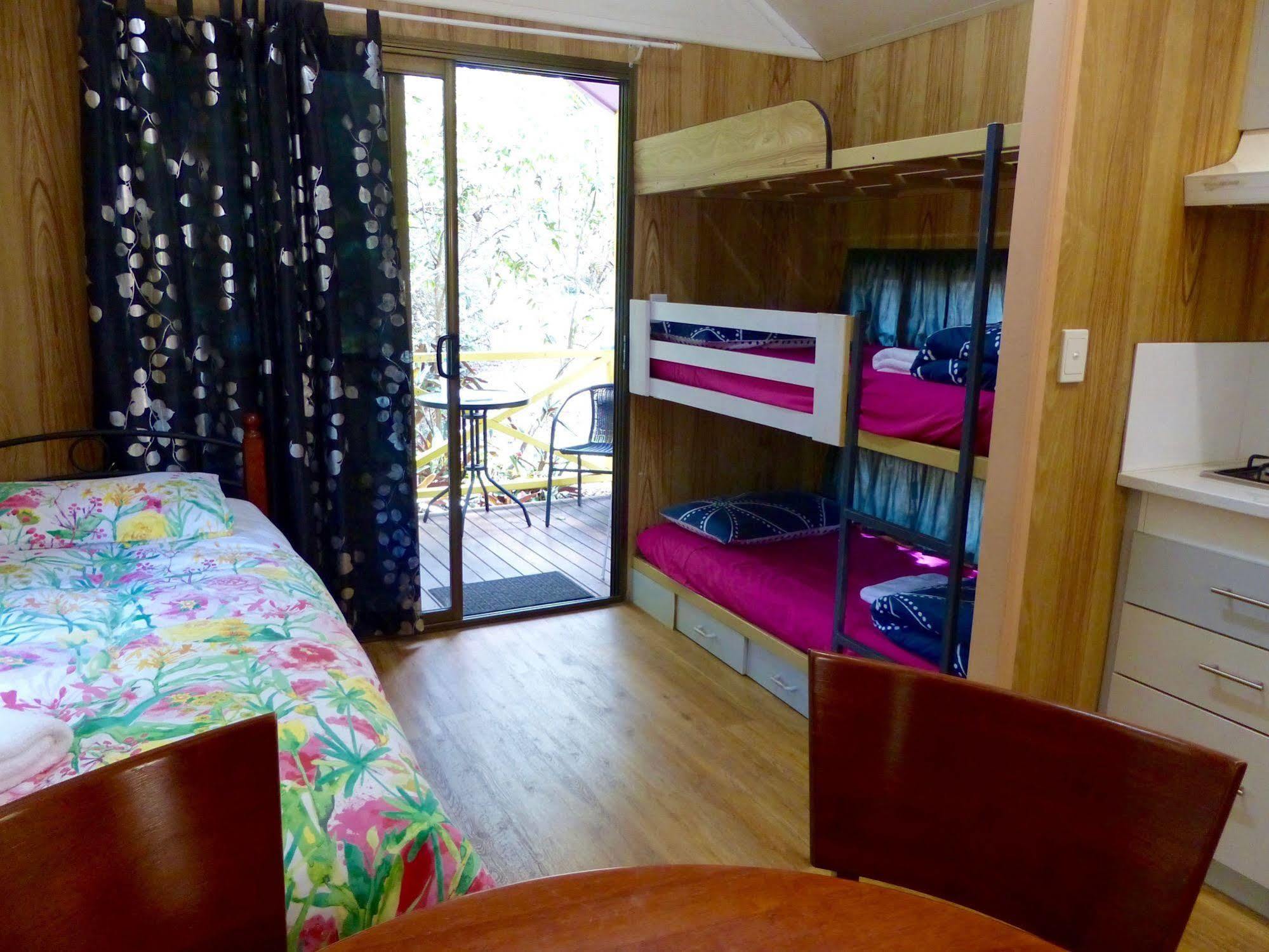 Lake Eacham Tourist Park & Cabins Luaran gambar